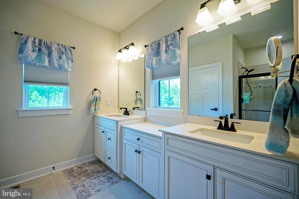 Photo of 32224 HERITAGE ROAD