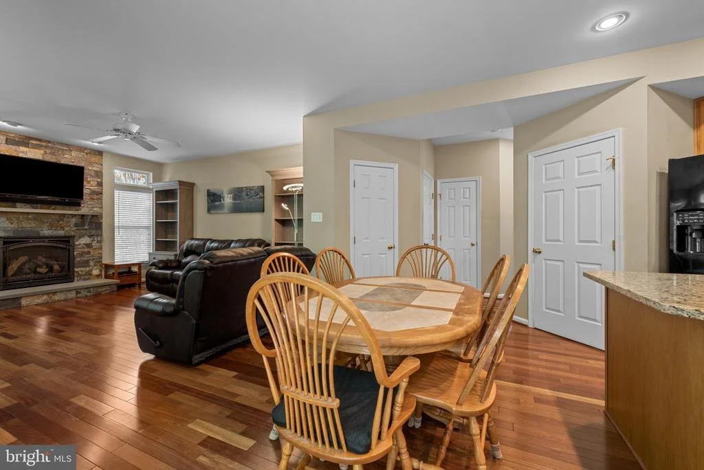 Photo of 6074 AVALON DRIVE SE