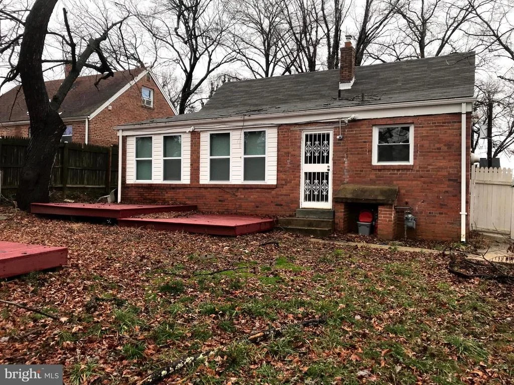 Photo of 1811 CLARK PLACE