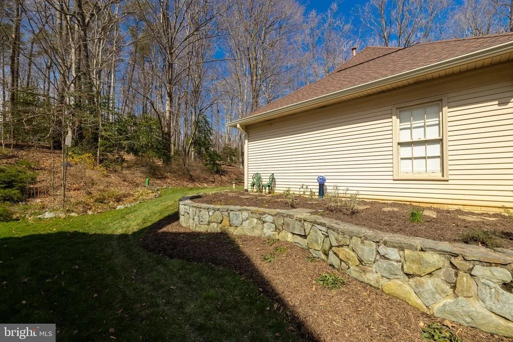 Photo of 7736 HUNTSMAN BOULEVARD