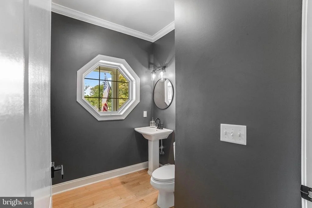 Photo of 33015 FOREST KNOLL DRIVE