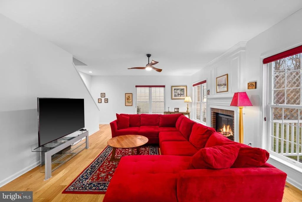 Photo of 8068 PAPER BIRCH DRIVE