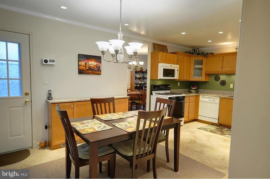 Photo of 417 BATHURST ROAD