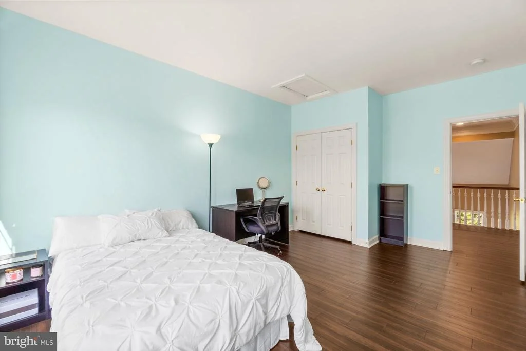 Photo of 9116 BOWLING GREEN DRIVE