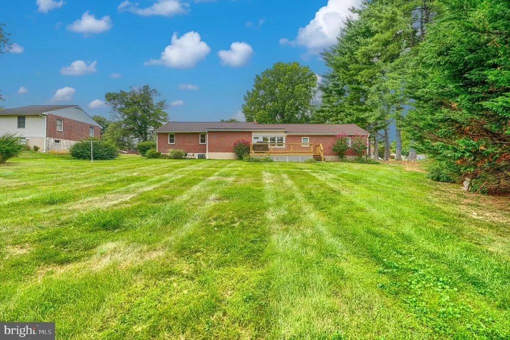 Photo of 323 MONTGOMERY DRIVE