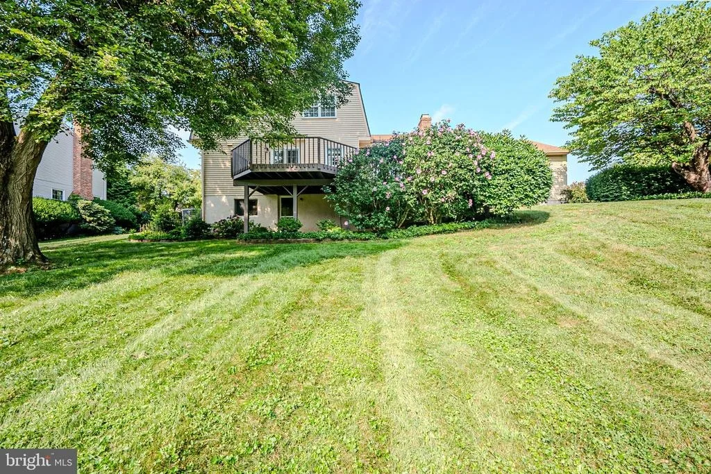 Photo of 49 TENBY CHASE DRIVE