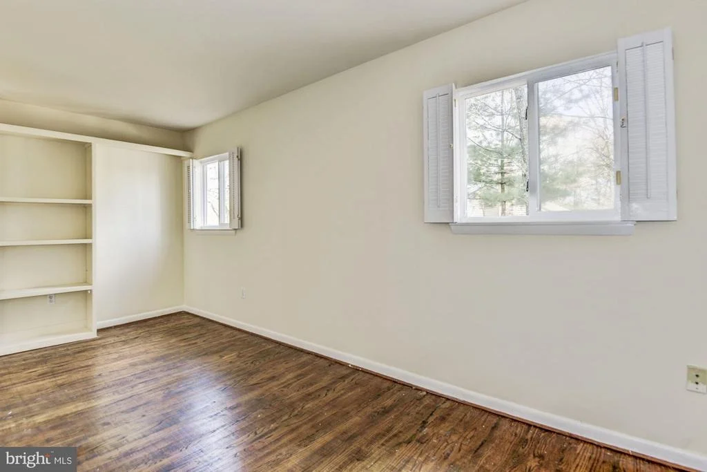 Photo of 16206 DARTMOOR DRIVE