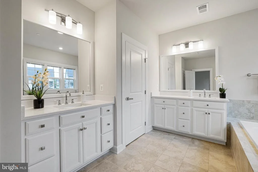 Photo of 7949 LAWNDALE CIRCLE