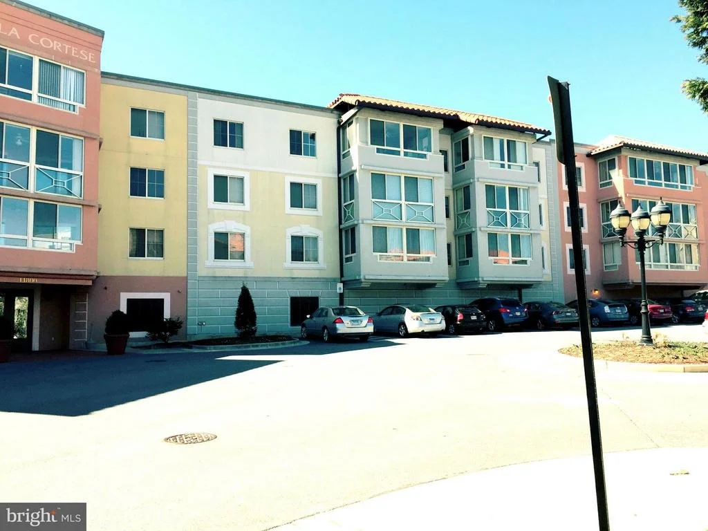 Photo of Unit 306 at 14800 PENNFIELD CIRCLE