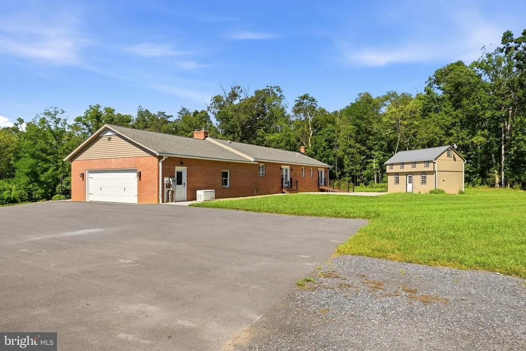 Photo of 210 JACKSON DRIVE
