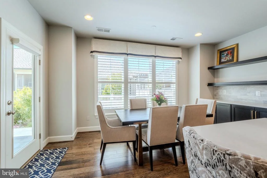 Photo of 42863 BEAVER CROSSING SQUARE