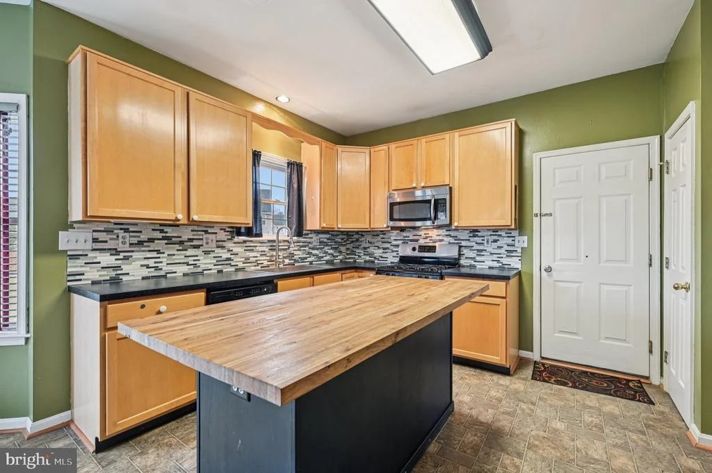 Photo of 8908 BROAD BRANCH COURT