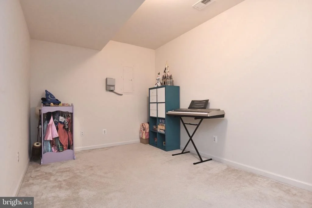Photo of 475 CARDINAL LANE