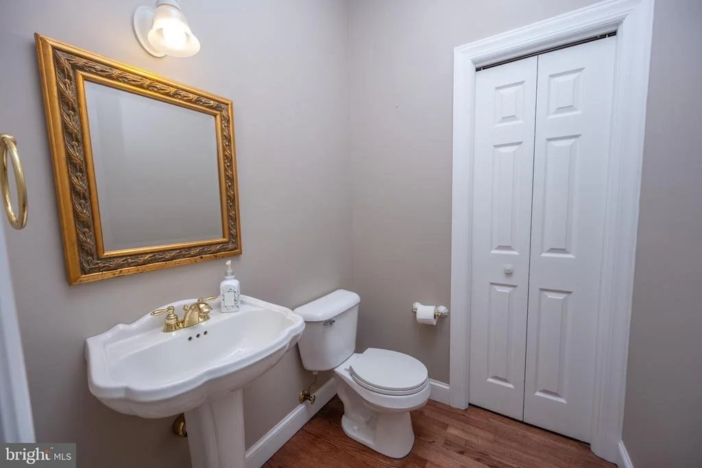 Photo of 1001 SUTTER LANE