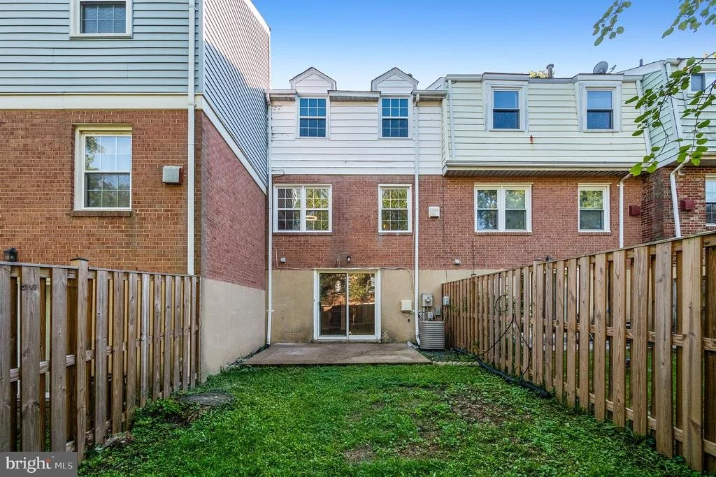 Photo of Unit 5C at 8471 IMPERIAL DRIVE