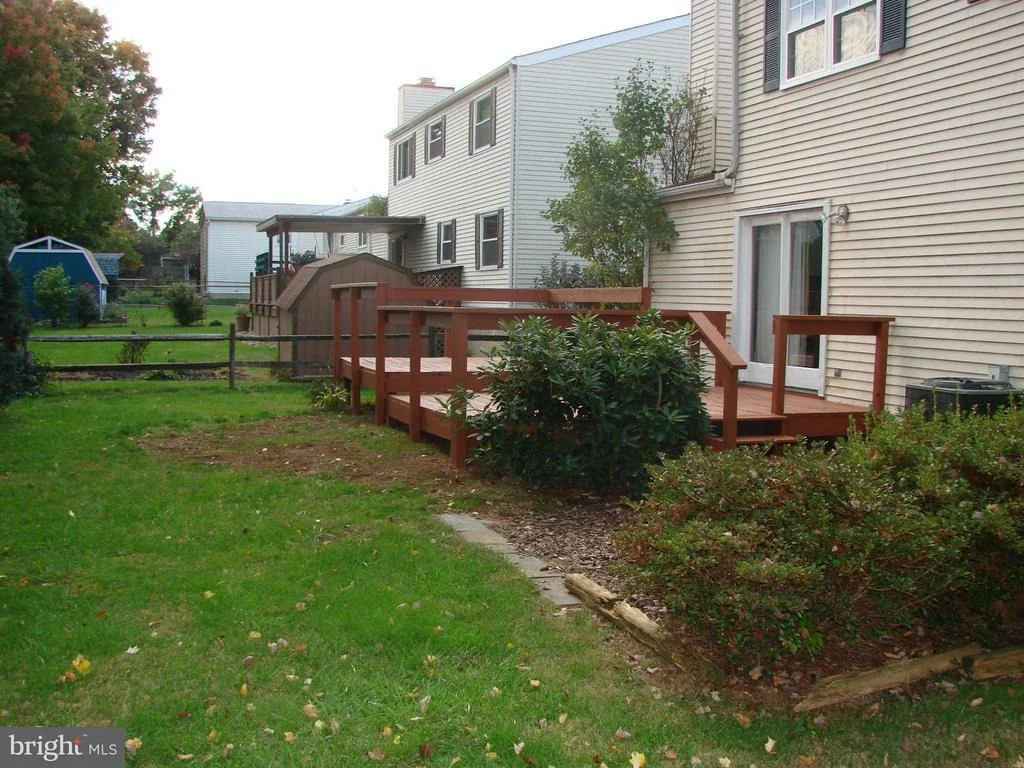 Photo of 1824 LAWNVIEW DRIVE