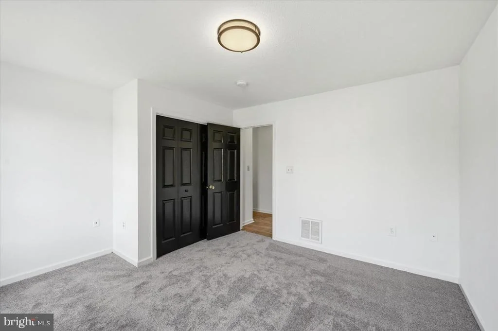 Photo of 102 ROMNEY PLACE