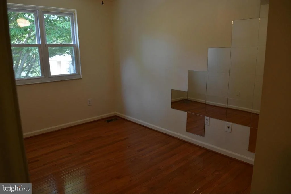 Photo of 6484 LACELIKE ROW