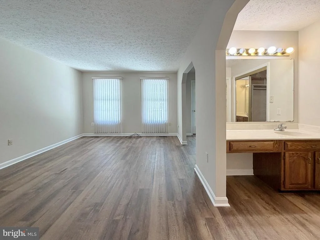 Photo of 6499 AURA DRIVE