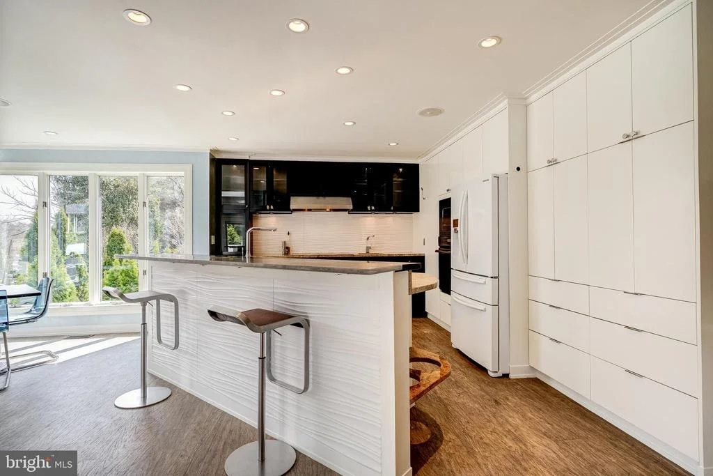 Photo of 6202 NETHERCOMBE COURT