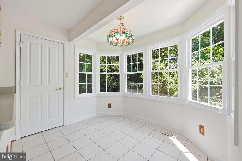 Photo of 2417 BEAR DEN ROAD