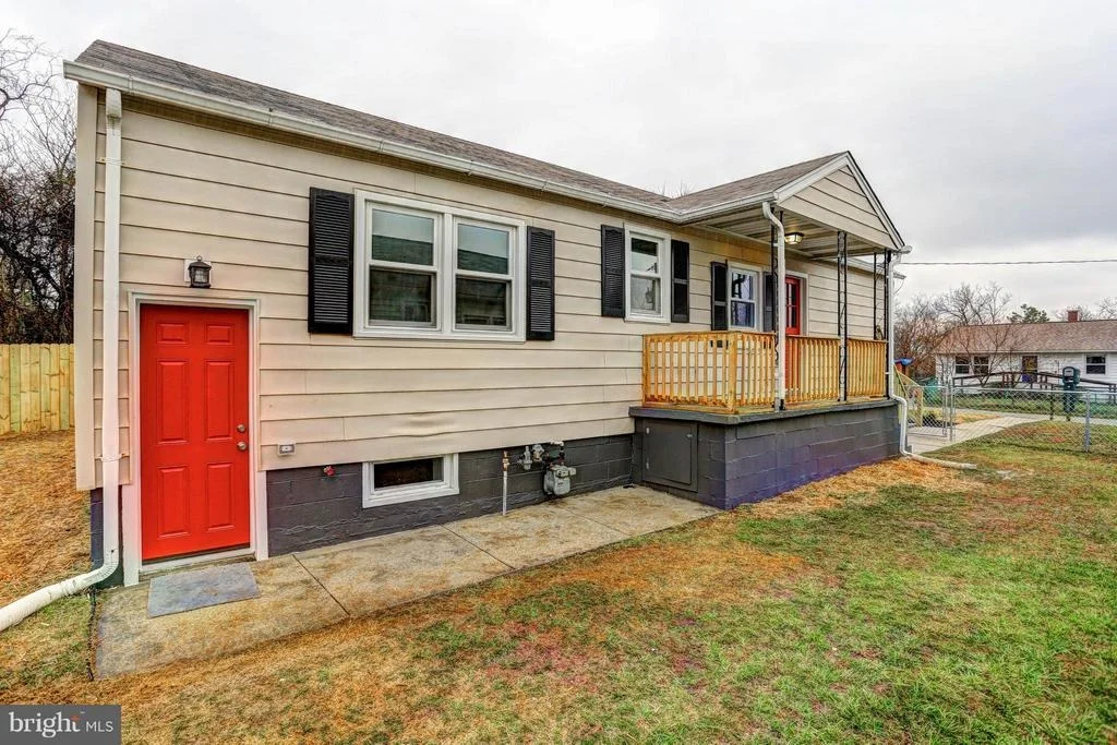 Photo of 516 HOLY CROSS ROAD