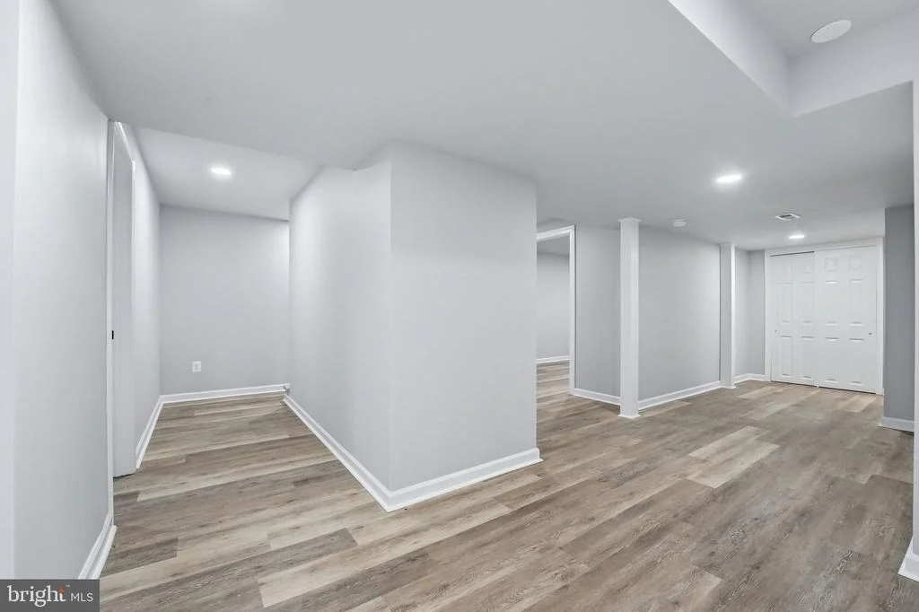 Photo of 984 OAK PARK