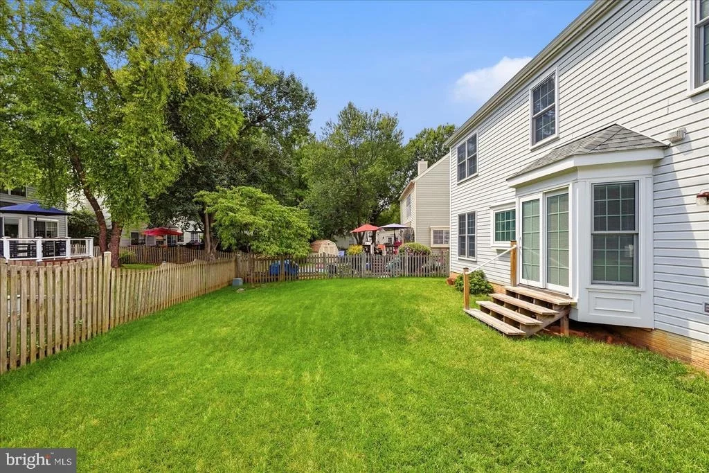 Photo of 705 FOXTAIL CIRCLE NE