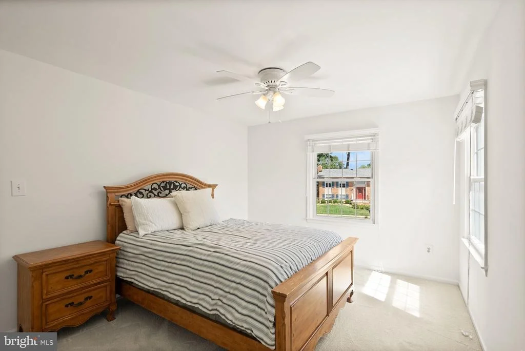 Photo of 8906 TAILCOAT COURT
