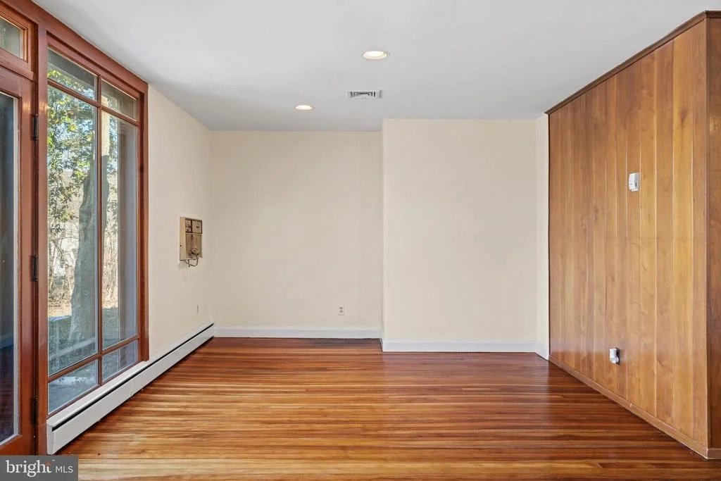 Photo of 1213 TRAPPE LANE