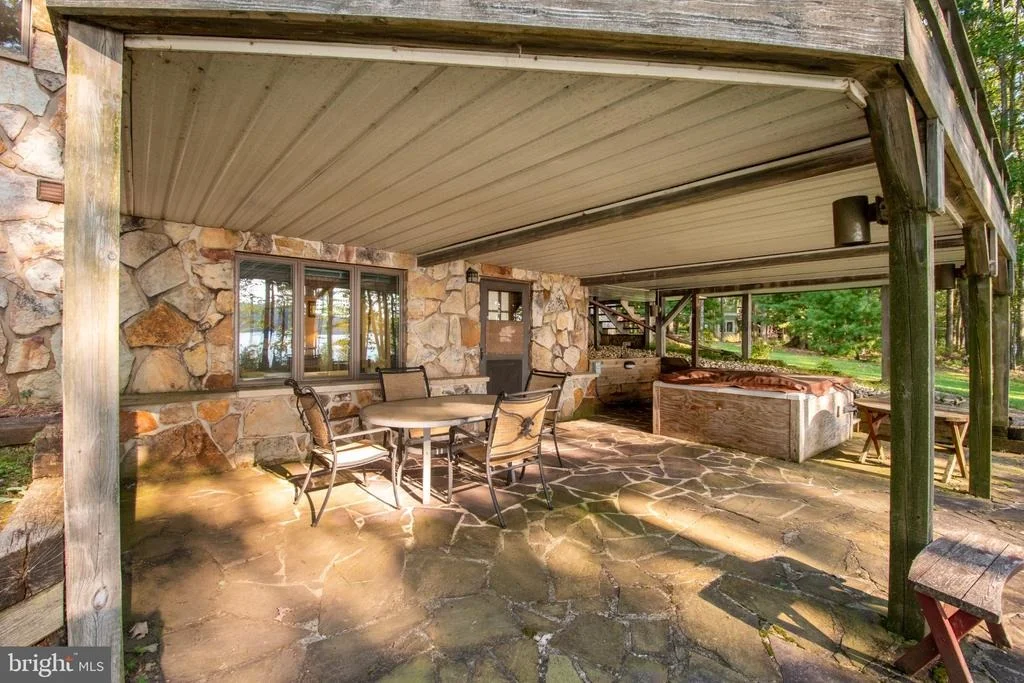 Photo of 1677 SHORELINE DRIVE