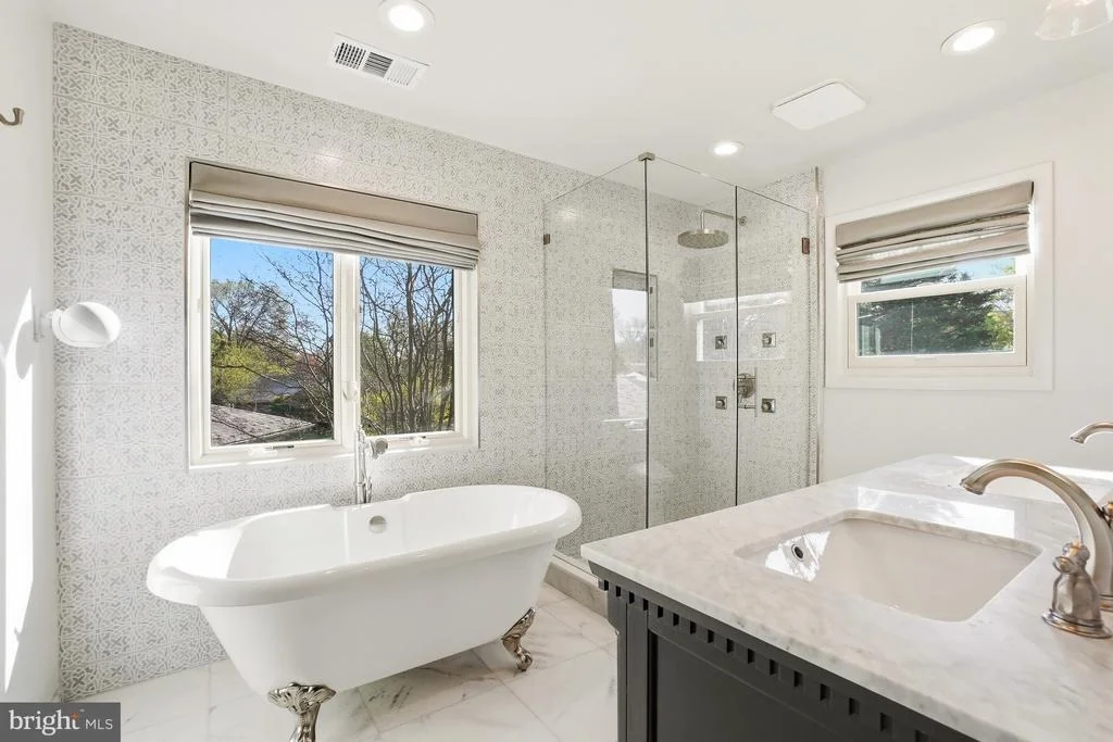 Photo of 1303 BALLARD STREET