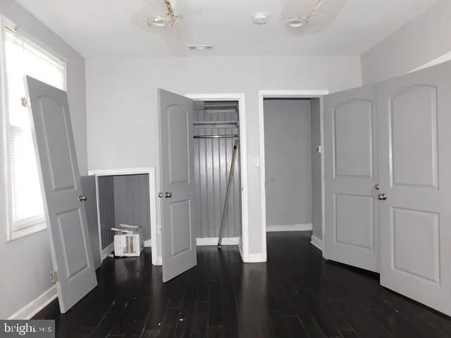 Photo of 4429 POWELL AVENUE