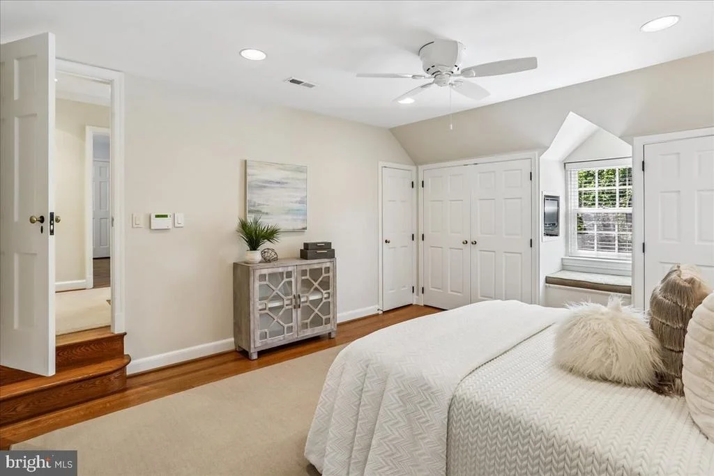 Photo of 3202 PICKWICK LANE