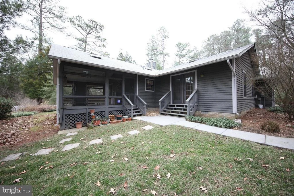 Photo of 14620 HONEYSUCKLE WAY