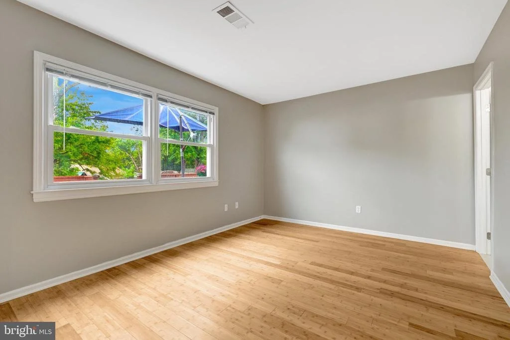 Photo of 1005 N STERLING BOULEVARD