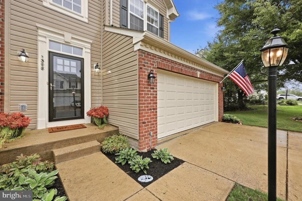 Photo of 1308 CROSSBOW ROAD