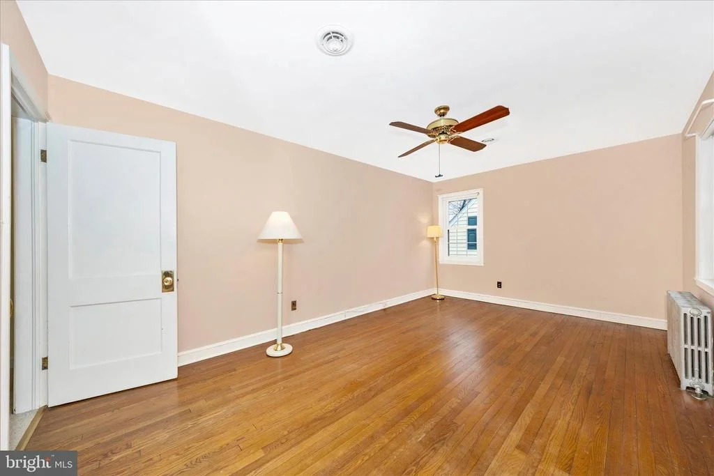 Photo of 9 E 13TH STREET