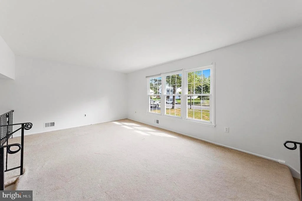 Photo of 52 COLLEEN CIRCLE