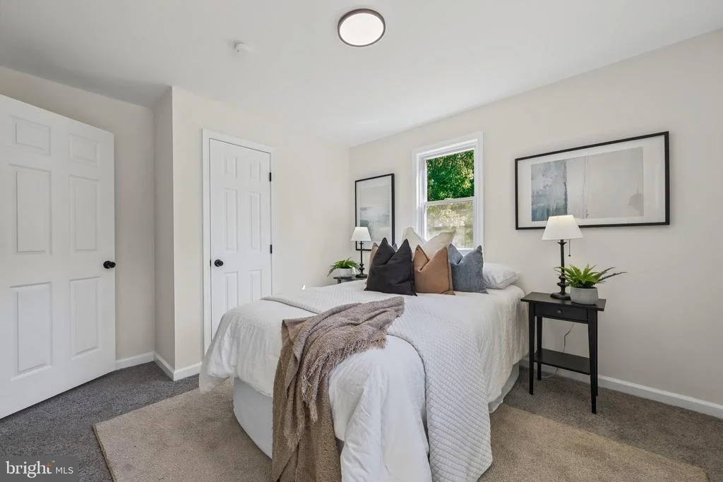 Photo of 15 PENNY LANE