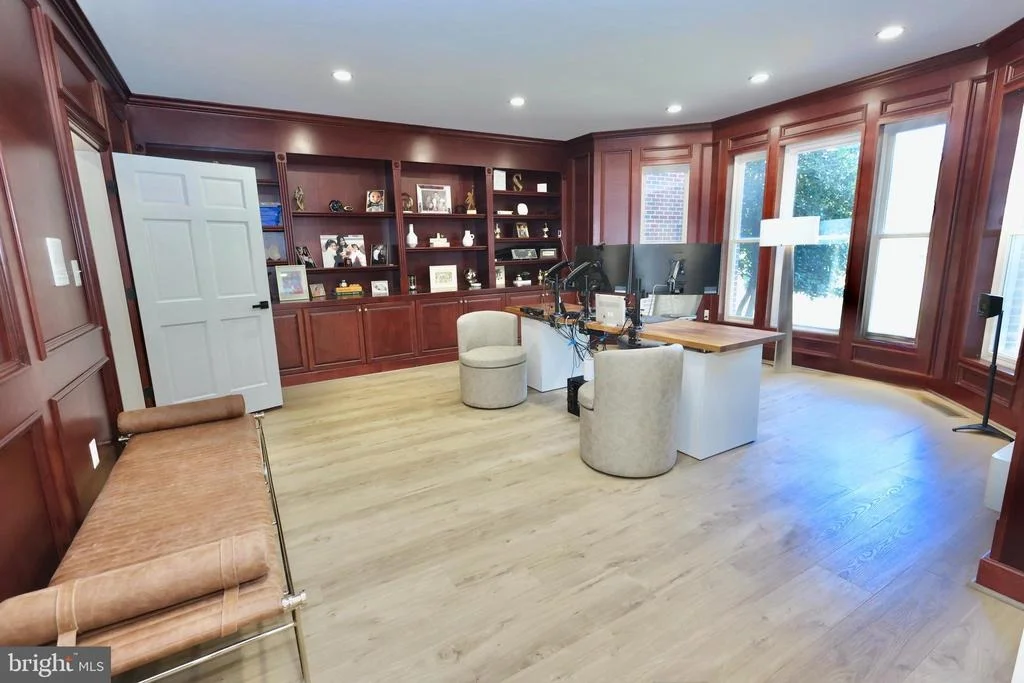 Photo of 6403 BURKE WOODS DRIVE
