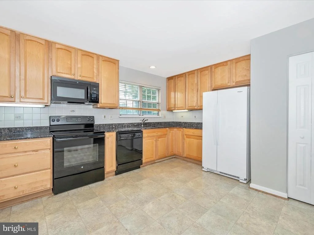 Photo of 802 POINTER RIDGE DRIVE