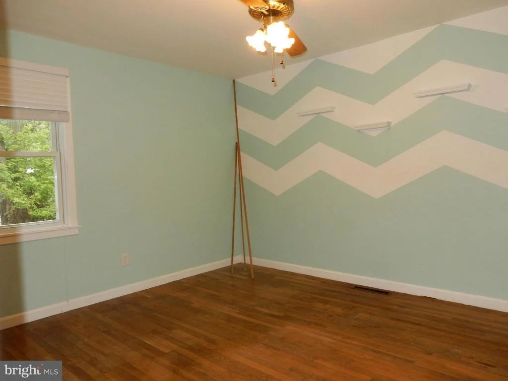 Photo of 1131 PARRISH DRIVE