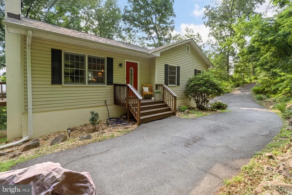 Photo of 1336 GRANNY SMITH ROAD