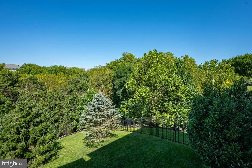 Photo of 1315 VOLUNTEER DRIVE