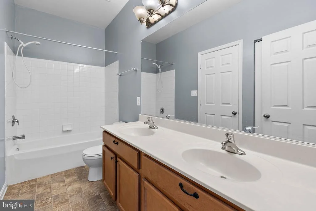 Photo of 176 SPLIT ROCK DRIVE