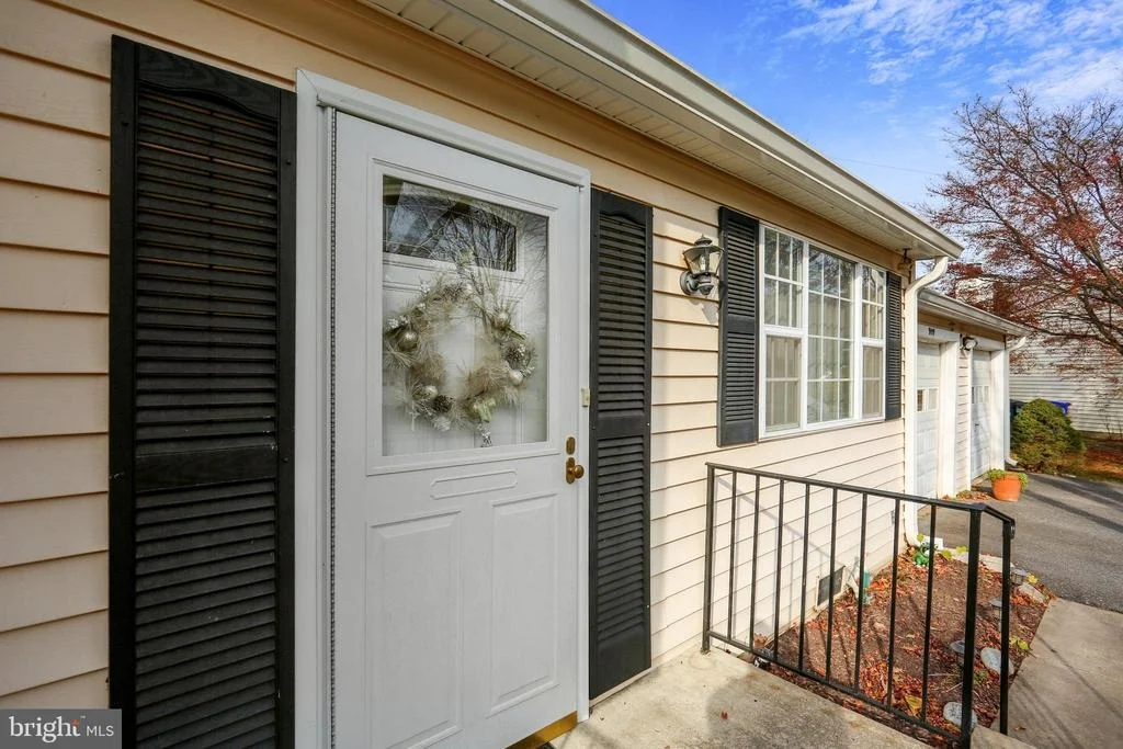 Photo of 9109 ROUNDLEAF WAY