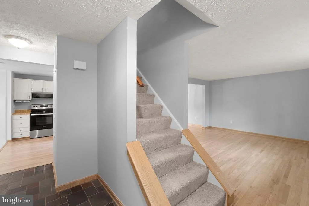Photo of 17929 DANUBE LANE