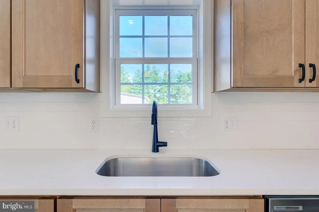 Photo of 165 ROSE BOWL ROAD