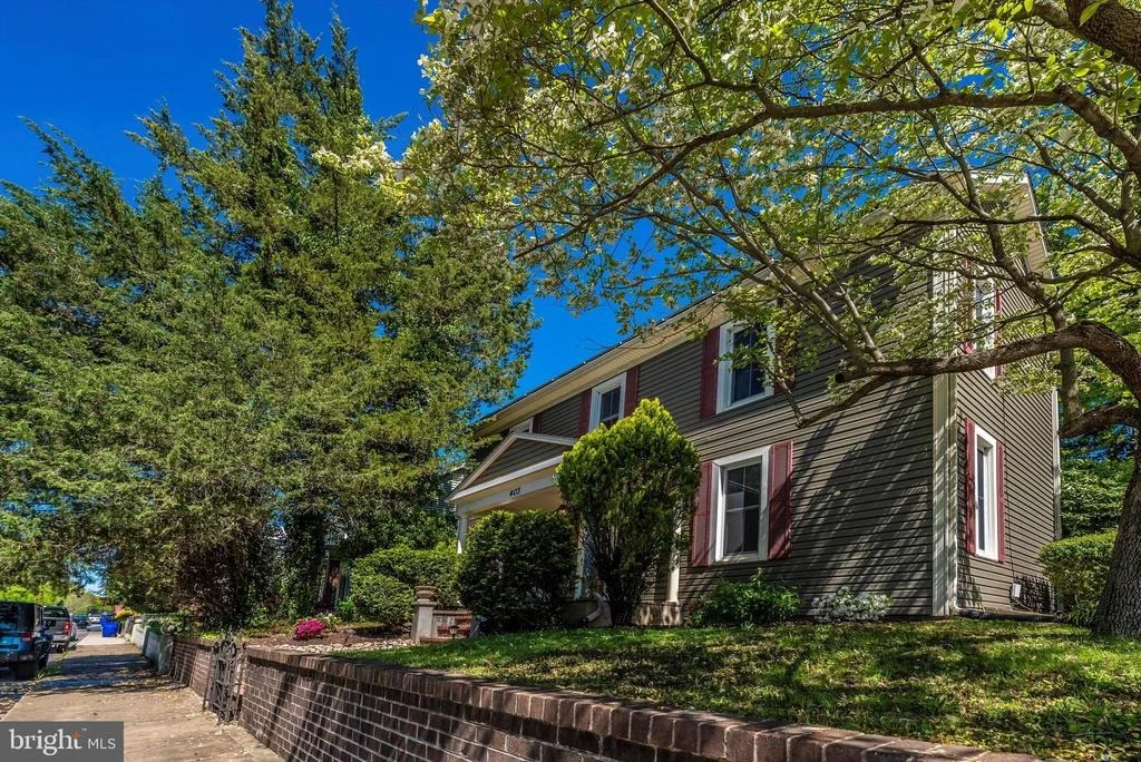 Photo of 403 WALNUT STREET